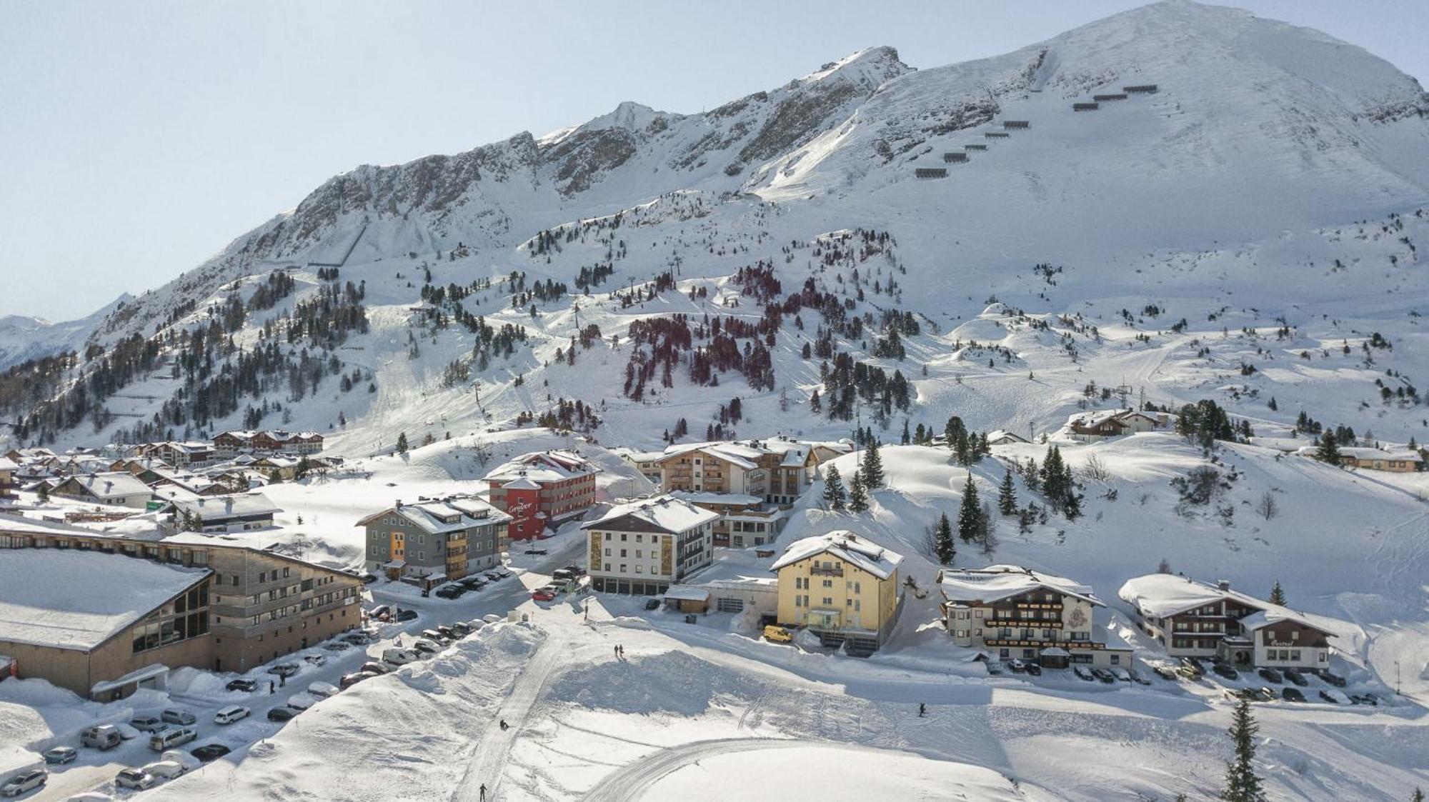 Hotel Alpenland اوبرتاورن المظهر الخارجي الصورة